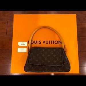 LOUIS VUITTON Monogram Mini Looping